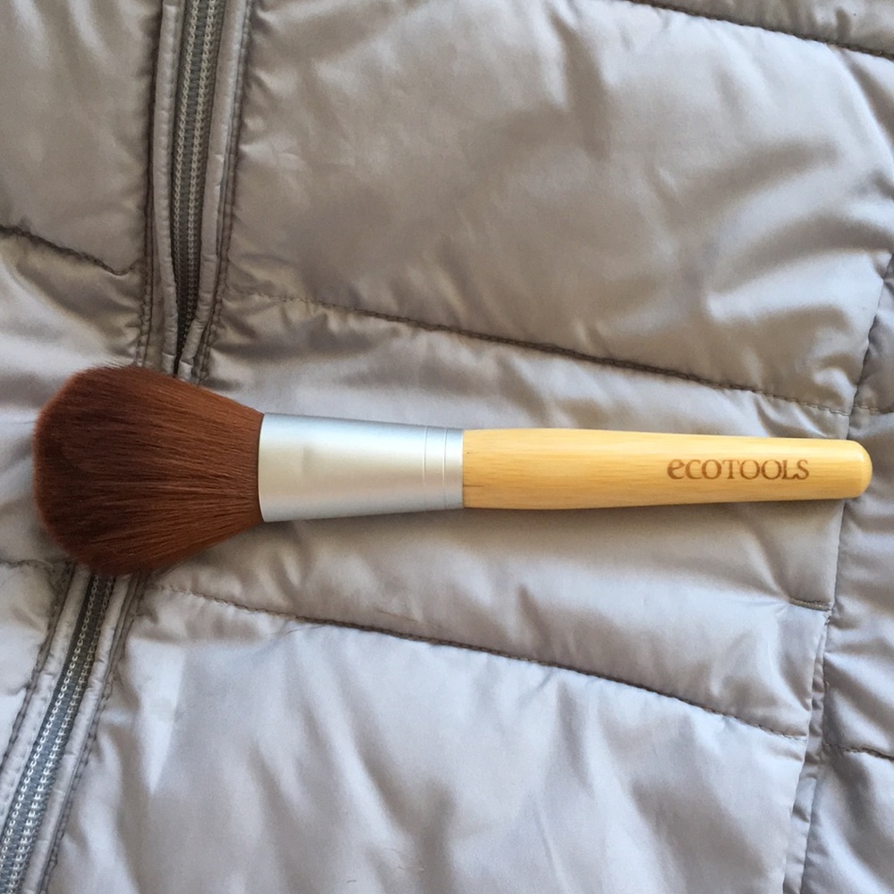 NEW EcoTools makeup brush